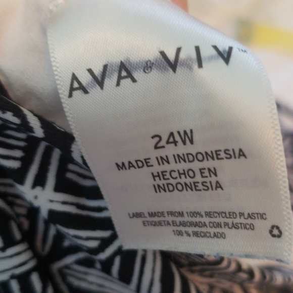 Ava & Viv Swim Top - Picture 5 of 5